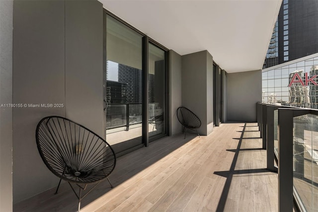 68 SE 6th St Unit 1404, Miami, FL 33131 - view of balcony