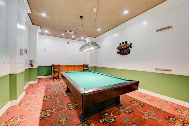 game room with visible vents, recessed lighting, crown molding, and baseboards