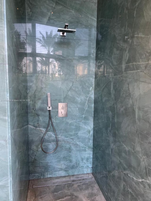 bathroom with walk in shower