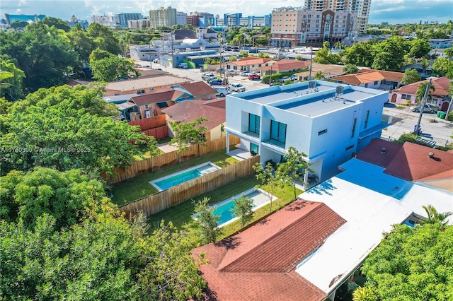 drone / aerial view with a view of city