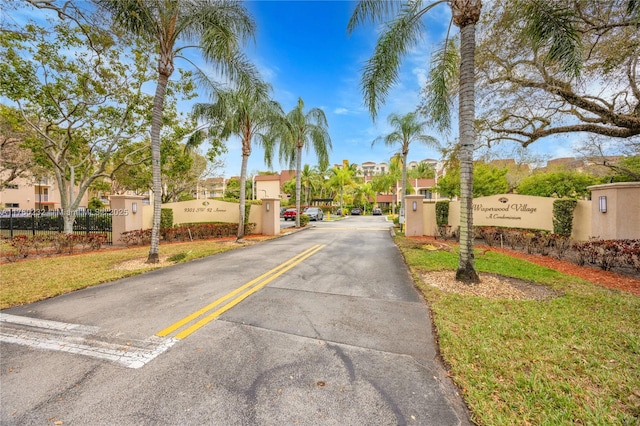 view of street featuring a residential view