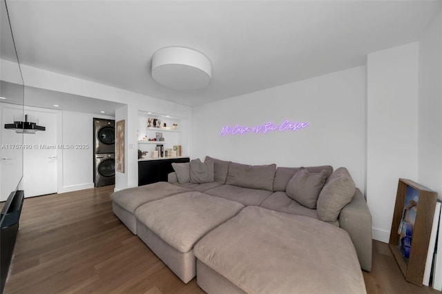 1000 Quayside Ter Unit 1812, Miami, FL 33138 - living area featuring wood finished floors and stacked washer / drying machine