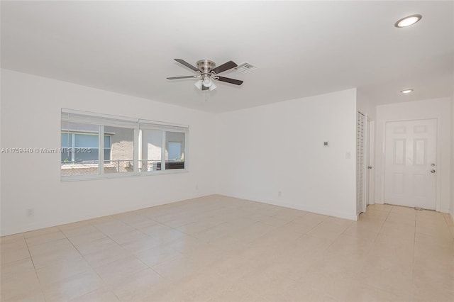 unfurnished room featuring visible vents, recessed lighting, baseboards, and ceiling fan