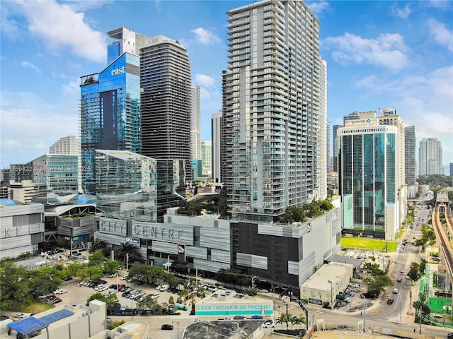 88 SW 7th St Unit 2208, Miami, FL 33130 - skyline view