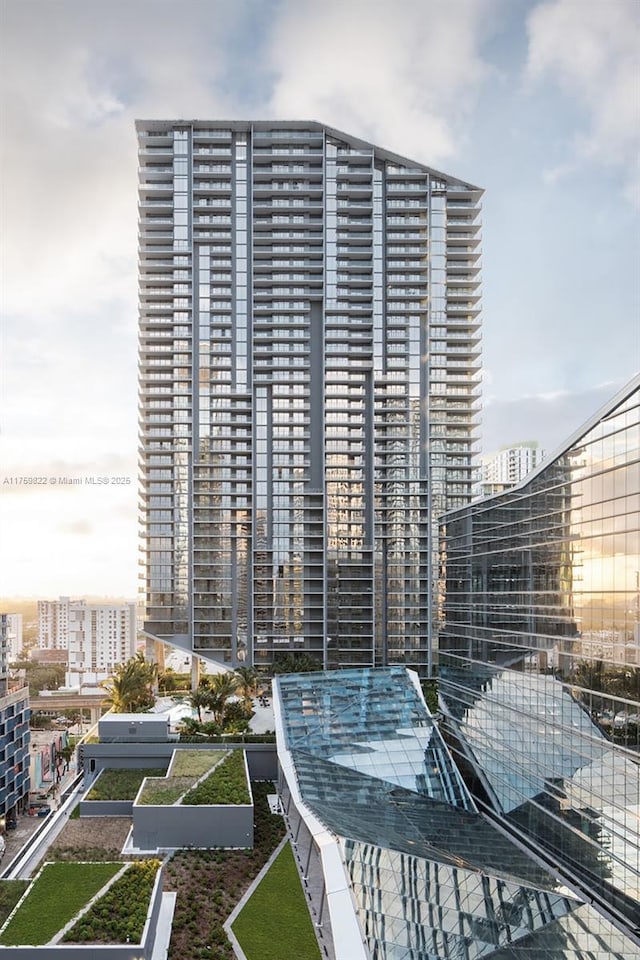 view of building exterior with a view of city