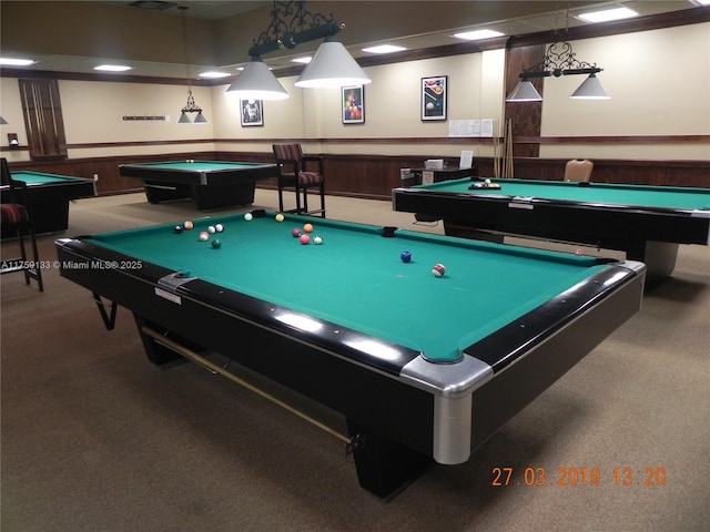 playroom with carpet flooring, pool table, and wainscoting