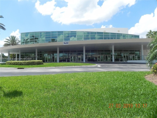 view of building exterior