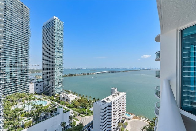 view of water feature with a city view