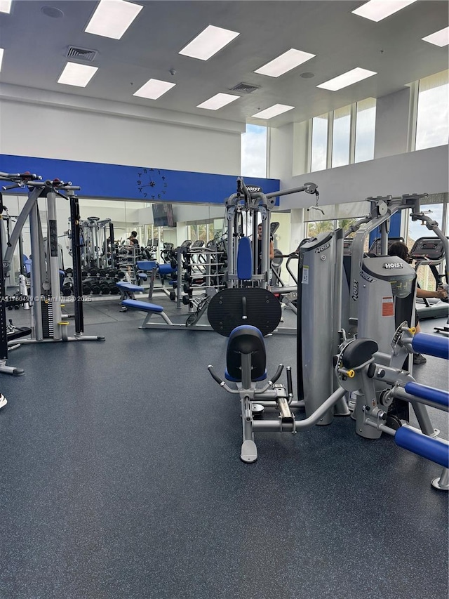 exercise room featuring visible vents