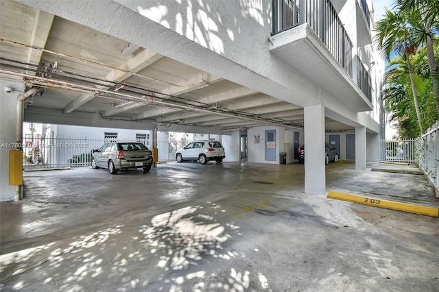 618 Euclid Ave Unit 303, Miami Beach, FL 33139 - view of parking deck