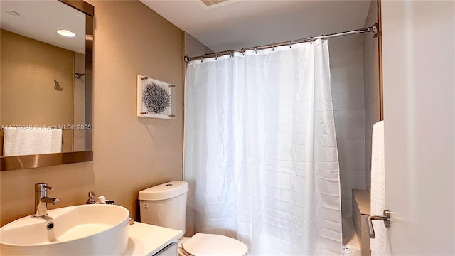 2600 E Hallandale Beach Blvd Unit T3101, Hallandale Beach, FL 33009 - full bath featuring shower / bath combo, toilet, and vanity