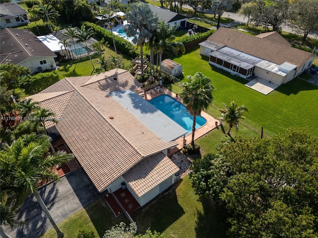 drone / aerial view featuring a residential view