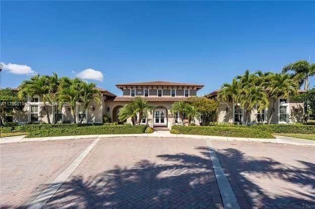 9244 SW 227th Ln, Cutler Bay, FL 33190 - photo 14