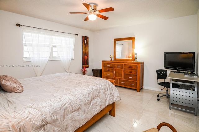 bedroom featuring a ceiling fan