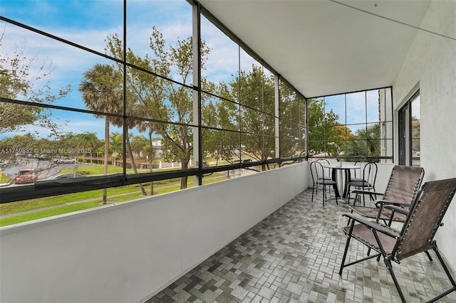 view of sunroom / solarium