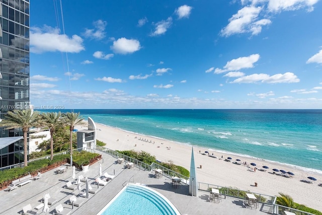 Listing photo 3 for 17121 Collins Ave Unit 904, Sunny Isles Beach FL 33160