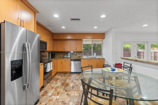 2010 NE 208th St, Miami, FL 33179 - photo 16
