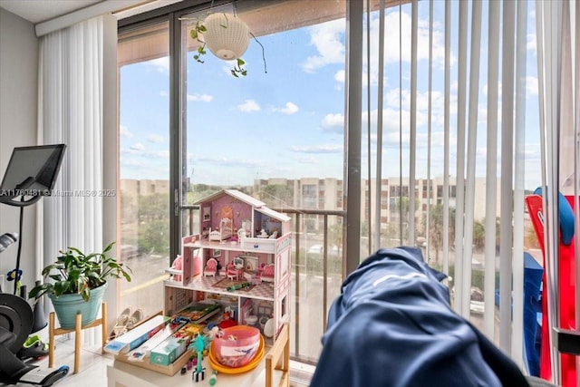 sunroom / solarium with plenty of natural light