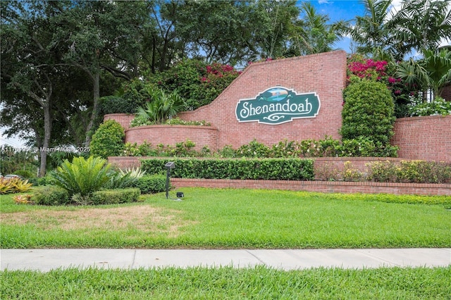 834 Cumberland Ter, Davie, FL 33325 - community / neighborhood sign featuring a yard