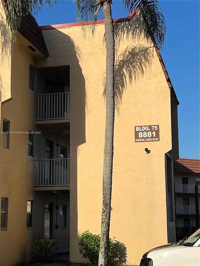 8881 Sunrise Lakes Blvd Unit 108, Sunrise, FL 33322 - view of building exterior