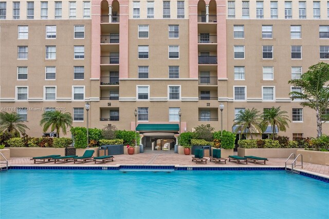 520 SE 5th Ave Unit 1507, Fort Lauderdale, FL 33301 - view of community pool