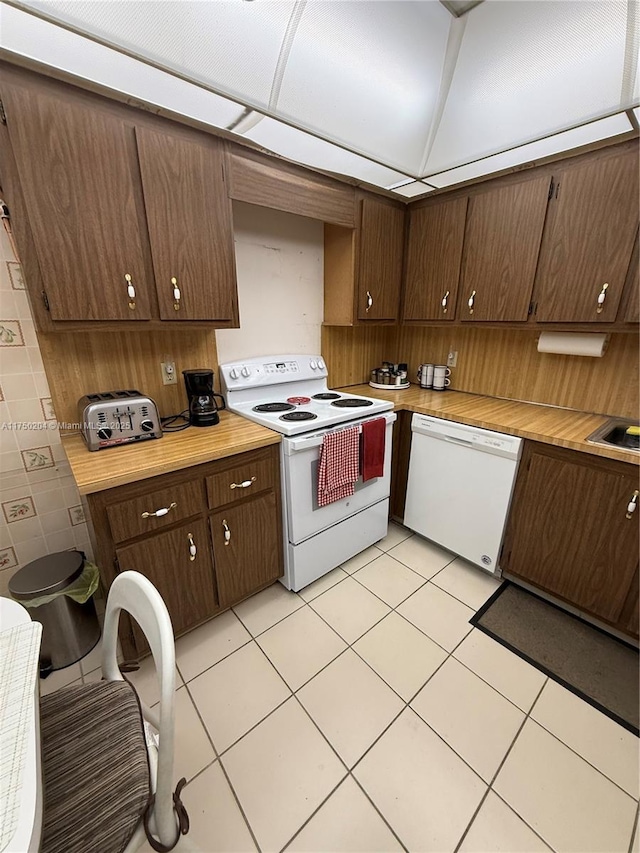 16500 Golf Club Rd Unit 204, Weston, FL 33326 - photo 8