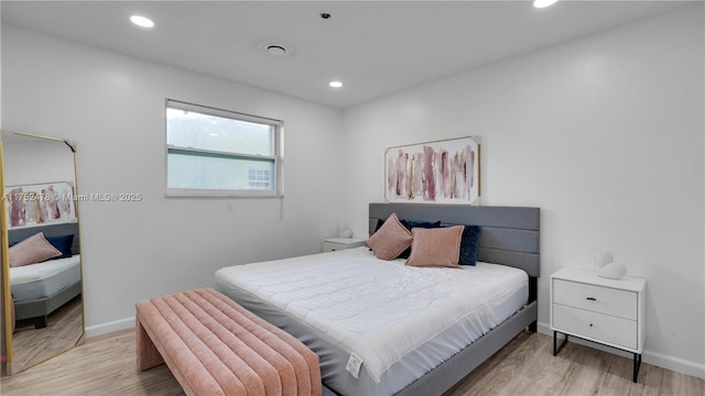 3349 W Park Rd, Hollywood, FL 33021 - bedroom featuring recessed lighting, wood finished floors, and baseboards