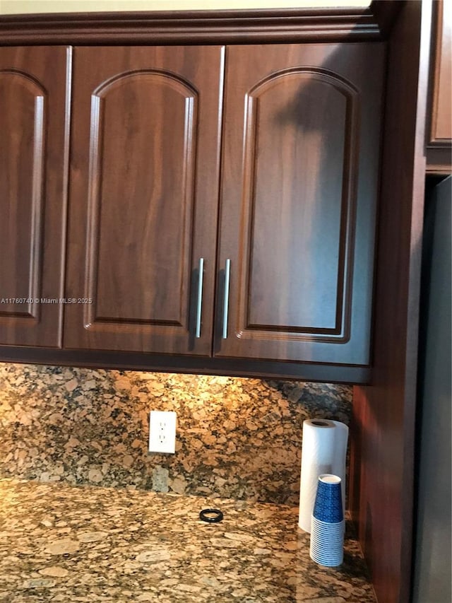 details with decorative backsplash