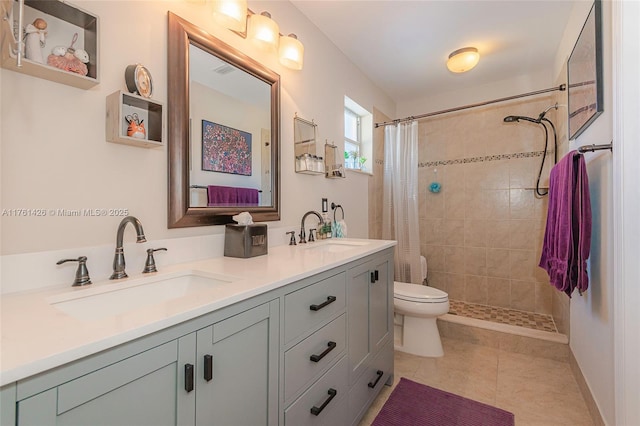 1154 SE 6th Ct, Dania Beach, FL 33004 - bathroom featuring tiled shower, toilet, and a sink