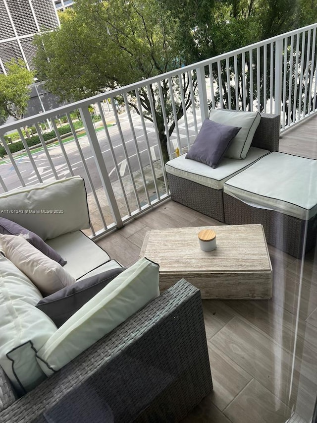 balcony featuring outdoor lounge area