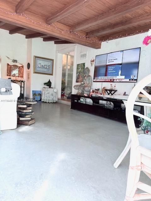 1643 Nethia Dr, Miami, FL 33133 - interior space