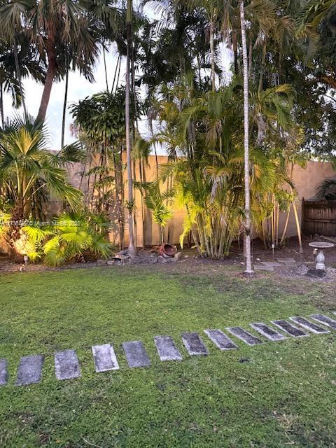 view of yard featuring fence