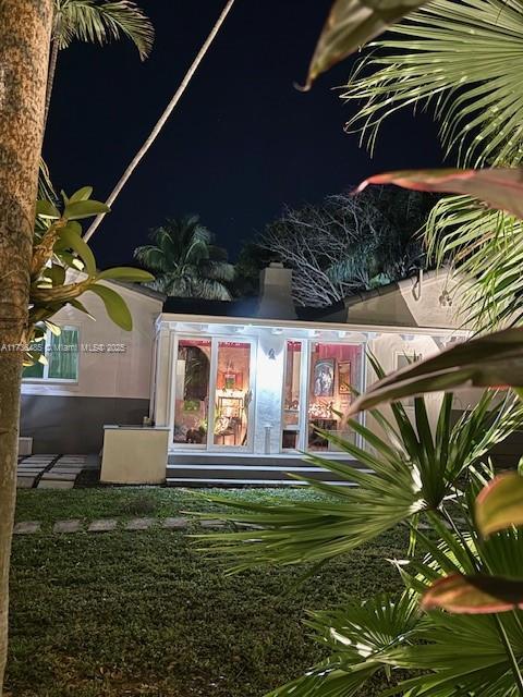 1643 Nethia Dr, Miami, FL 33133 - exterior space