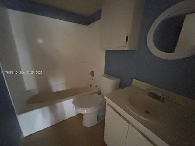 full bathroom with shower / washtub combination, toilet, and vanity