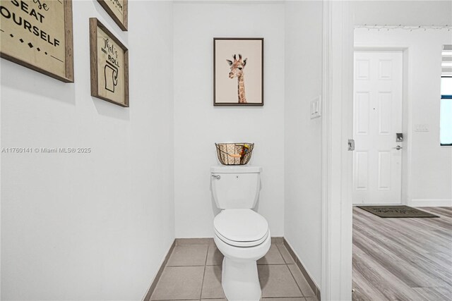 3489 W 110th Ter, Hialeah, FL 33018 - bathroom featuring baseboards, visible vents, and vanity