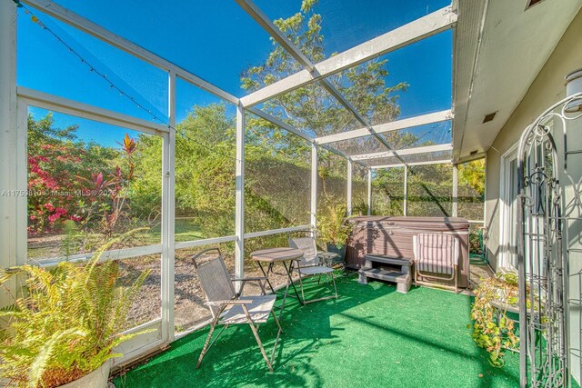 13700 SW 74th Ct, Palmetto Bay, FL 33158 - sunroom / solarium with a jacuzzi