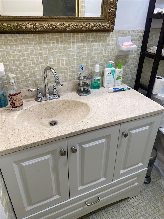 bathroom with vanity