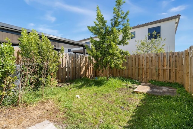 view of yard featuring fence