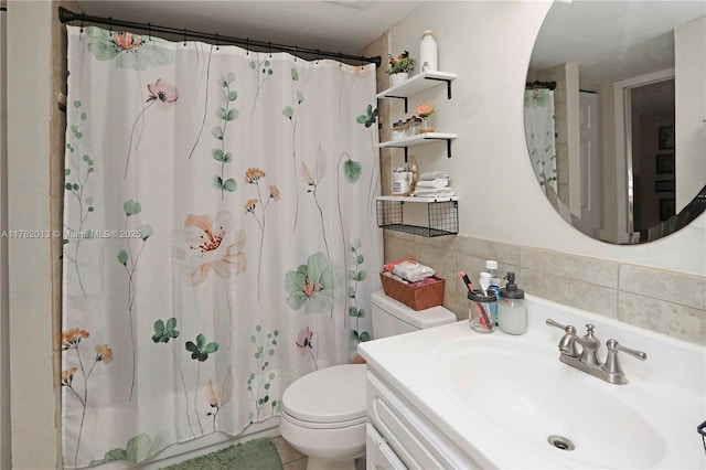 bathroom featuring vanity, shower / tub combo, toilet, and backsplash