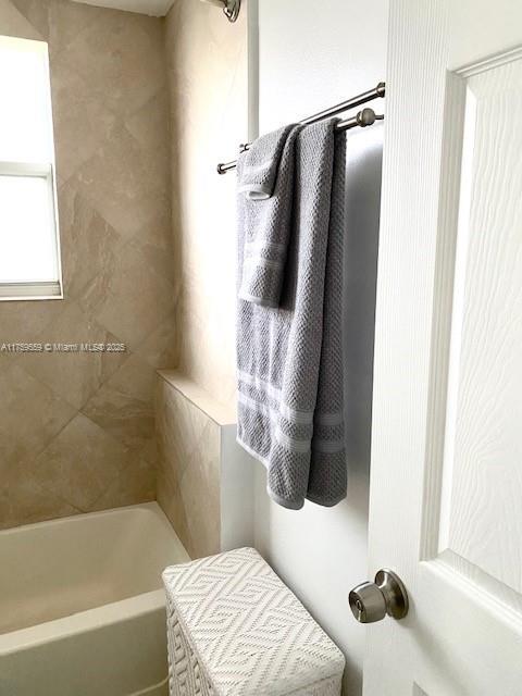 3135 NE 184th St Unit 2104, Aventura, FL 33160 - photo 25
