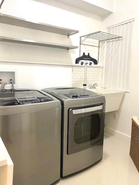 3135 NE 184th St Unit 2104, Aventura, FL 33160 - photo 27