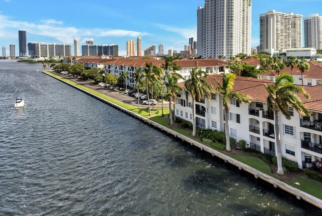 3135 NE 184th St Unit 2104, Aventura, FL 33160 - photo 41