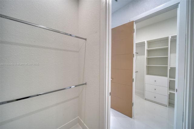 601SW 13th St, Cape Coral, FL 33991 - view of walk in closet