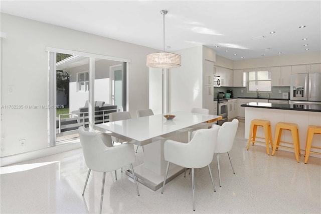 952 Hollywood Blvd, Hollywood, FL 33019 - dining area with recessed lighting and light speckled floor