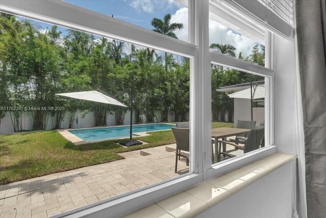 952 Hollywood Blvd, Hollywood, FL 33019 - view of pool