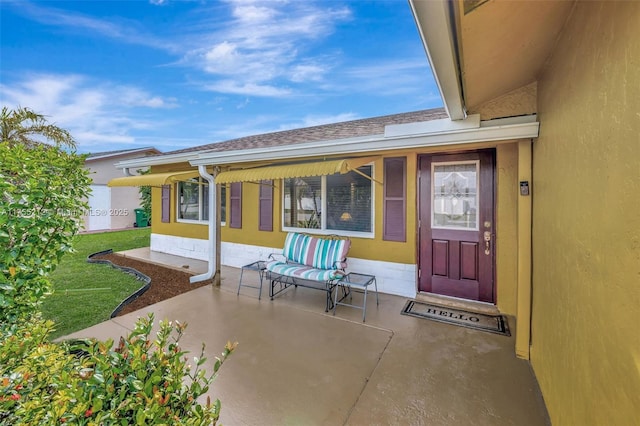 view of patio / terrace with covered porch