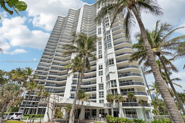 16711 Collins Ave Unit 704, Sunny Isles Beach, FL 33160 - view of apartment building / complex