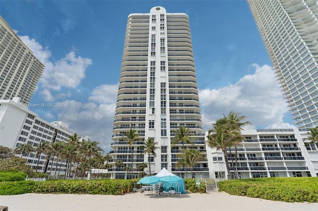16711 Collins Ave Unit 704, Sunny Isles Beach, FL 33160 - view of property