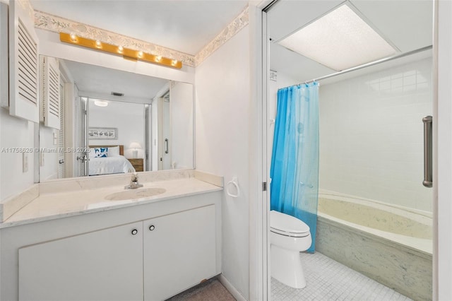 ensuite bathroom featuring shower / bathtub combination with curtain, toilet, connected bathroom, tile patterned flooring, and vanity