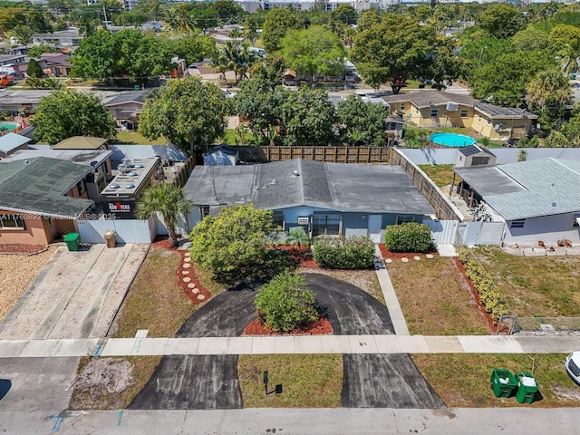 drone / aerial view featuring a residential view